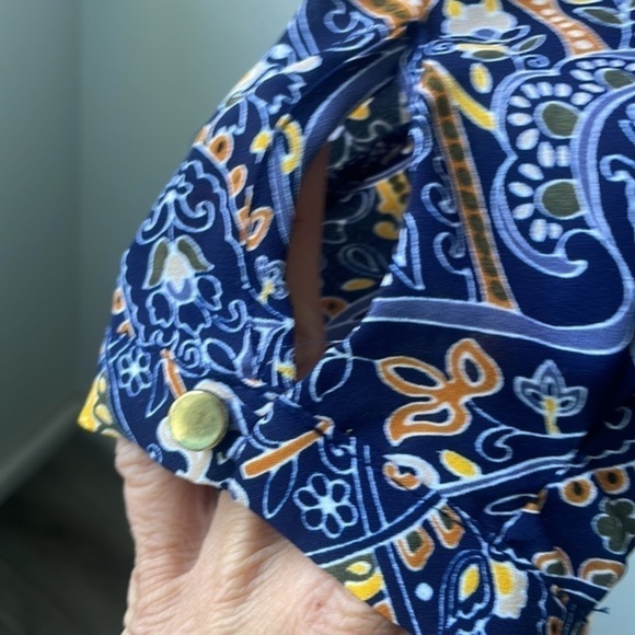 Liz Claiborne top blouse Softgirl Petite Large paisley floral golden and navy - Picture 5 of 10